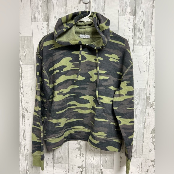 New Socialite Camo Hoodie - Picture 1 of 2
